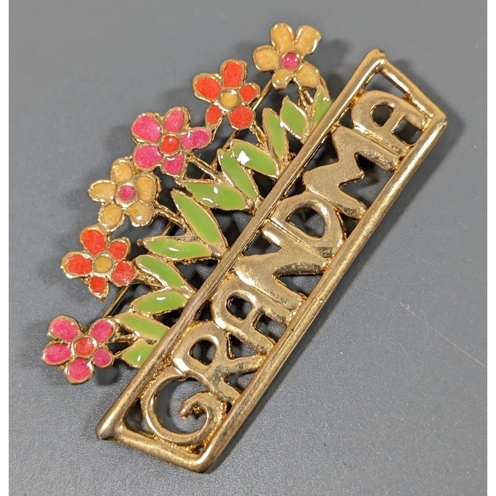 Vintage Grandma Brooch Pink Yellow Daisy Flower Gold Tone Enamel Pin